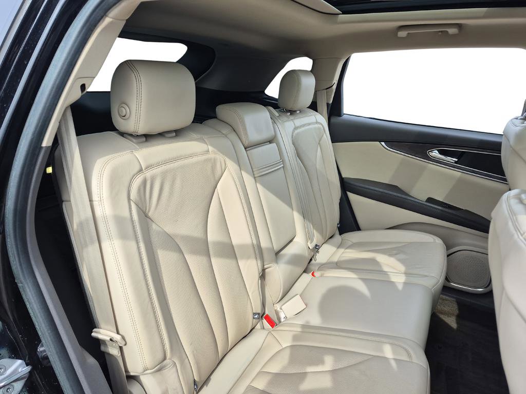 Used 2017 Lincoln MKX Reserve w/ Lincoln MKX Climate Package image 31