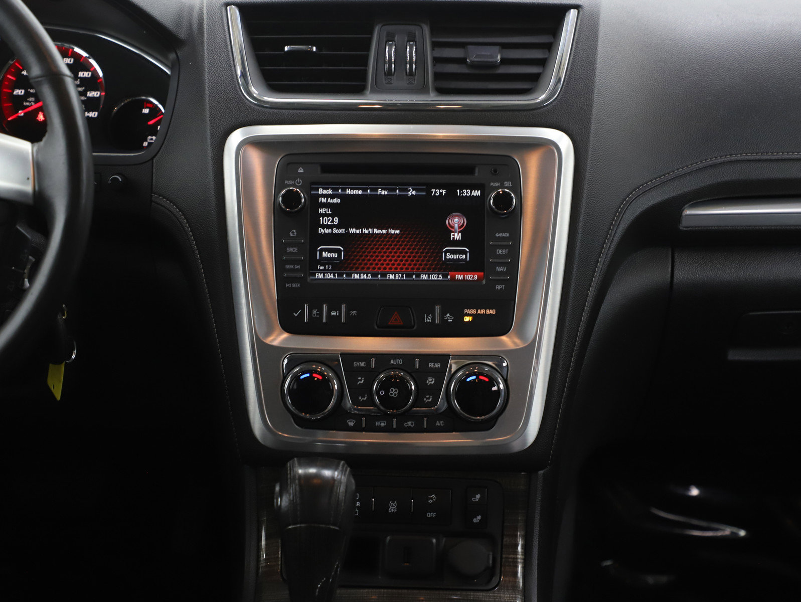 Used 2017 GMC Acadia Limited SLT image 16