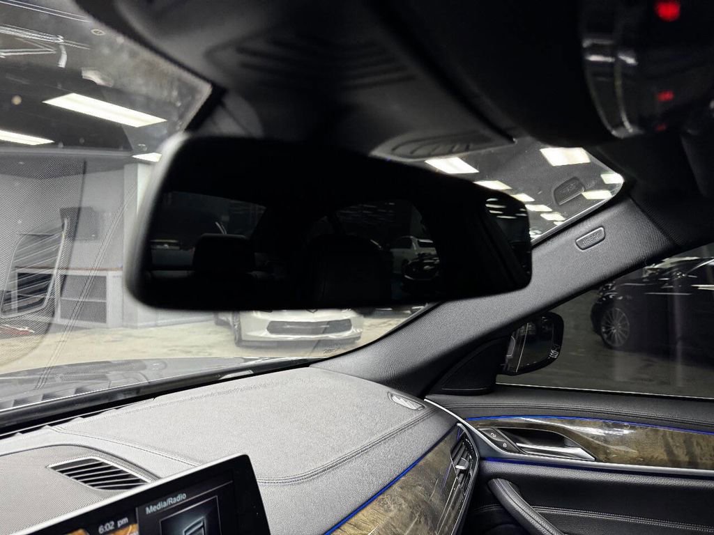 Used 2018 BMW 530i RWD image 28