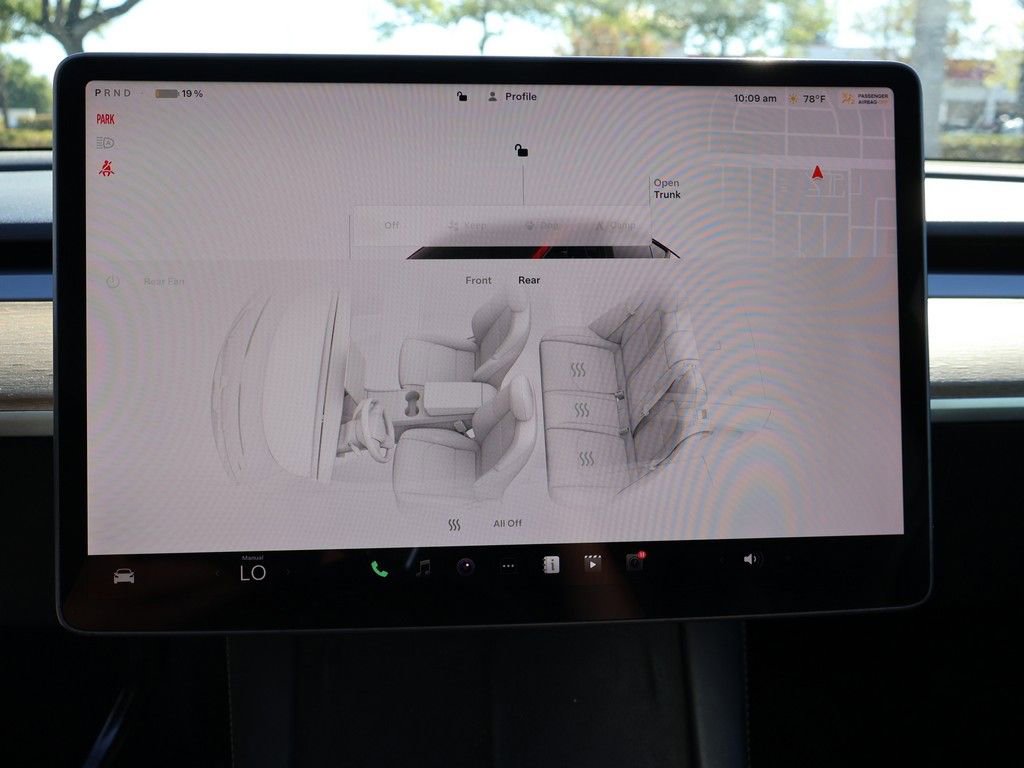 Used 2022 Tesla Model Y Long Range image 52