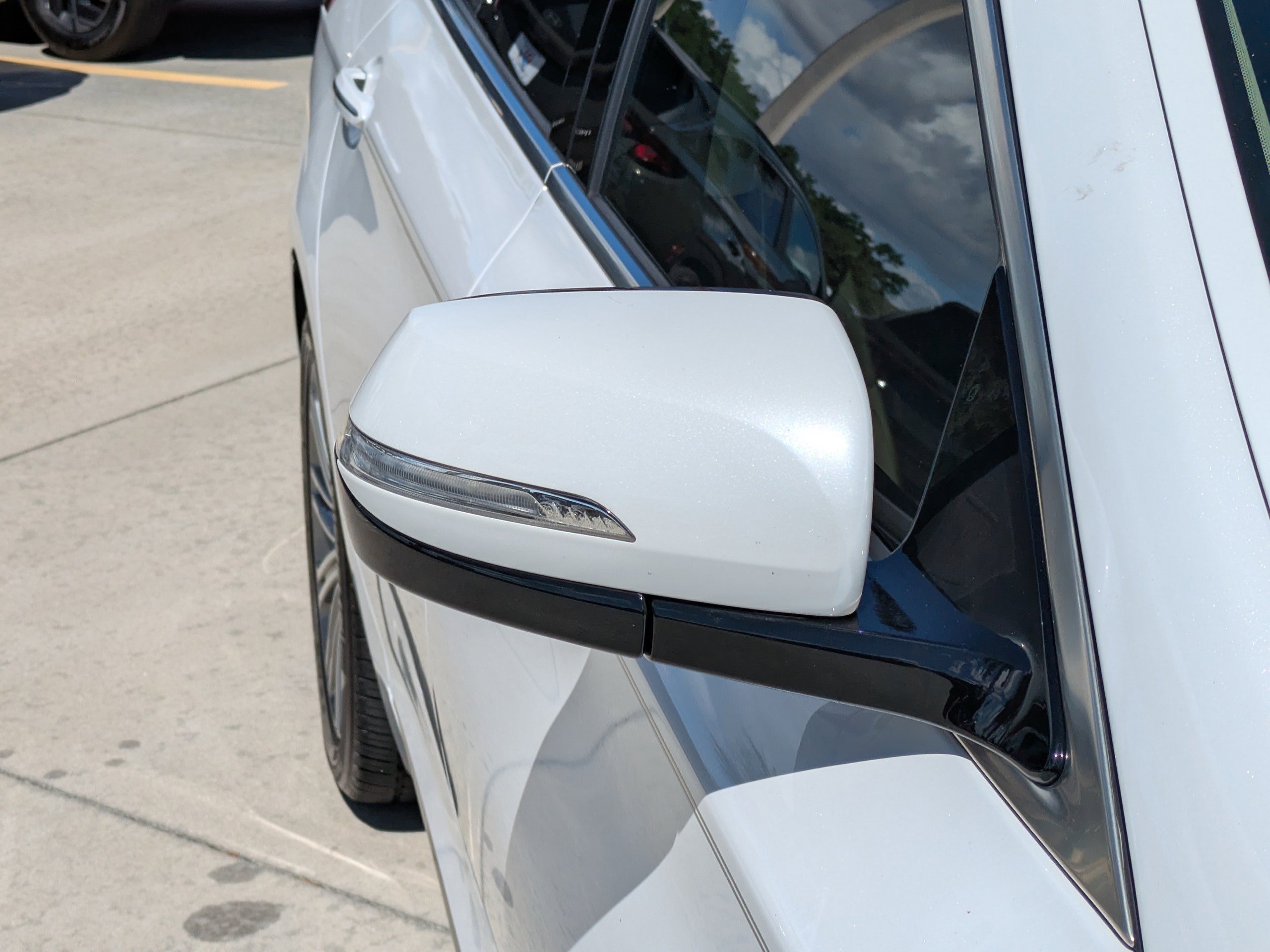 Used 2019 Genesis G80 3.8 image 8