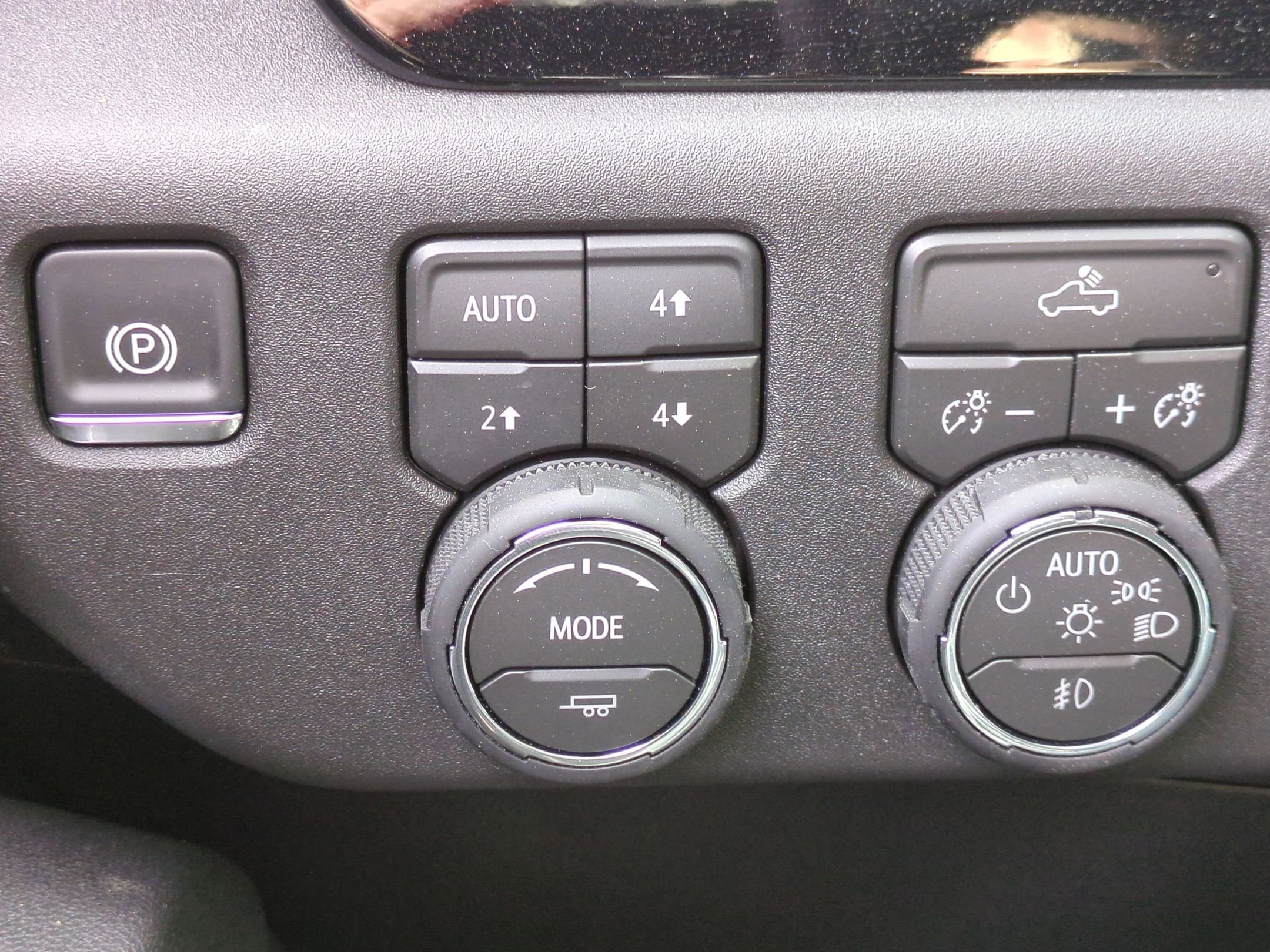 Certified 2026 Chevrolet Silverado 1500 RST AWD/4WD image 19