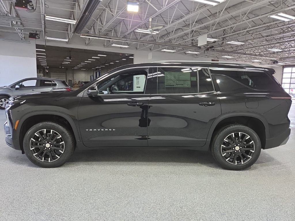 New 2026 Chevrolet Traverse LT image 4