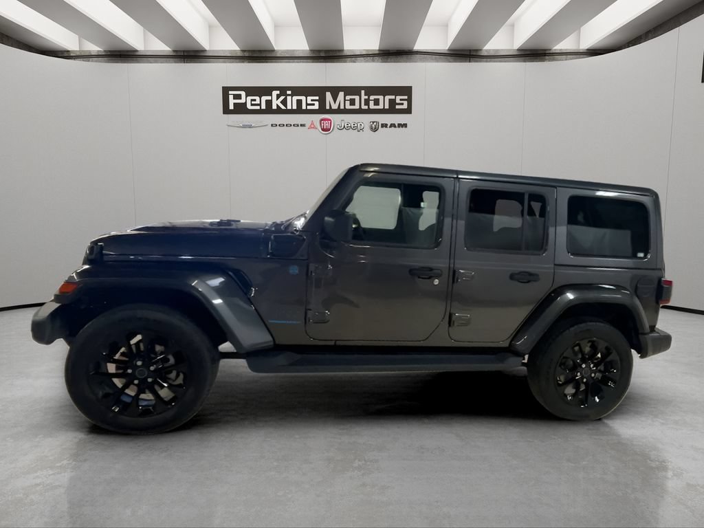 Certified 2025 Jeep Wrangler Unlimited Sahara AWD/4WD image 2