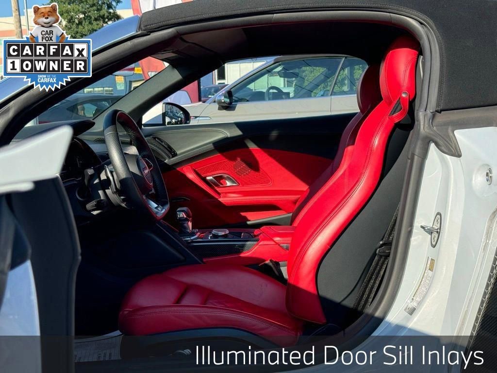 Used 2022 Audi R8 V10 w/ Carbon Exterior Package image 29