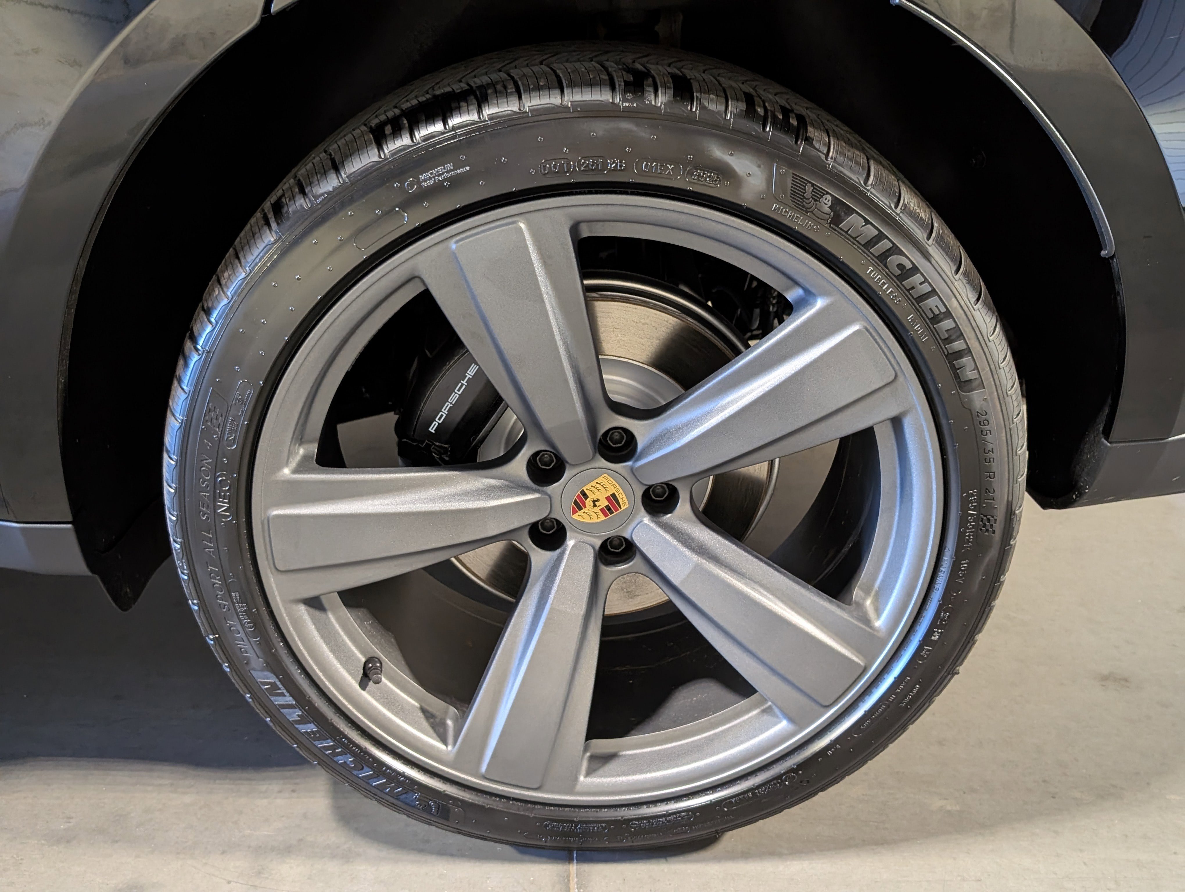 New 2026 Porsche Macan image 16