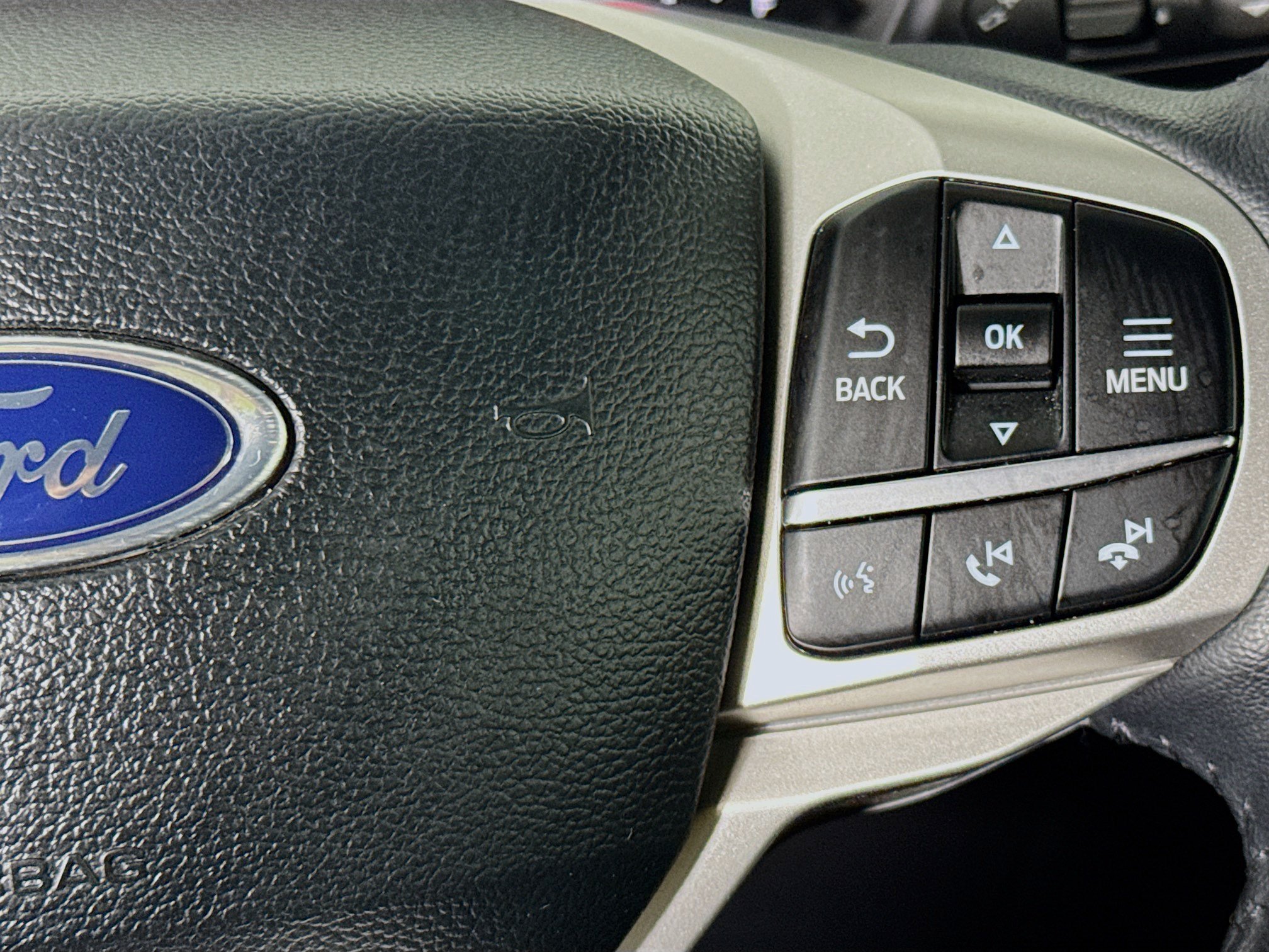 Used 2024 Ford Explorer XLT w/ Equipment Group 202A RWD image 13