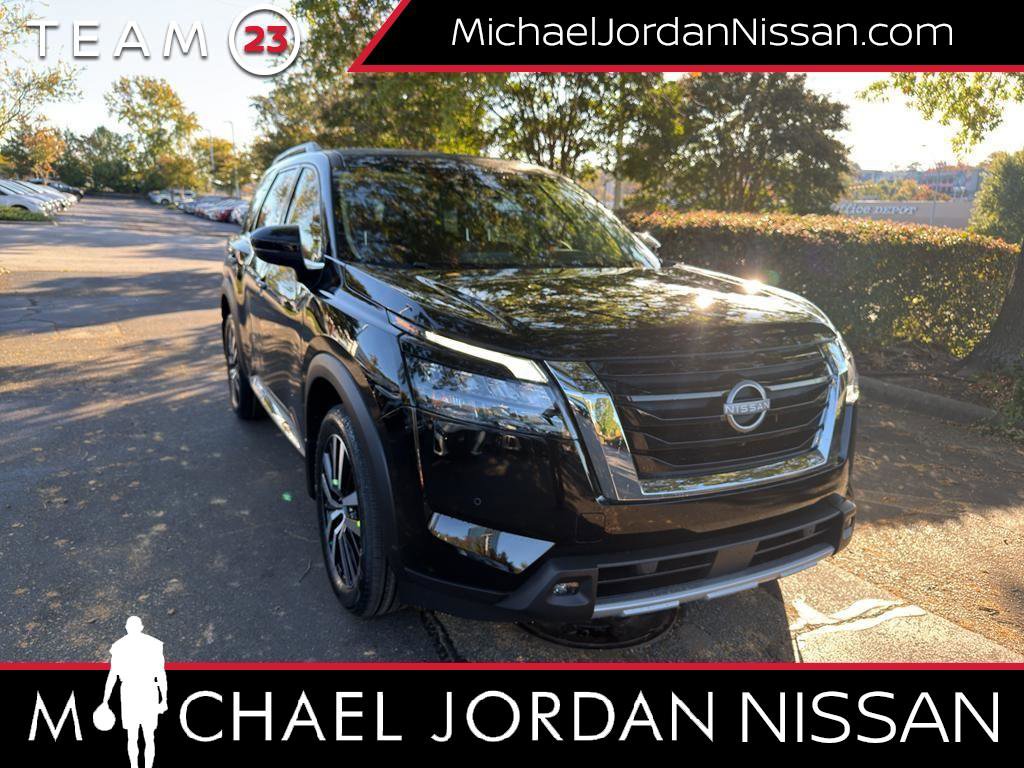 New 2025 Nissan Pathfinder Platinum