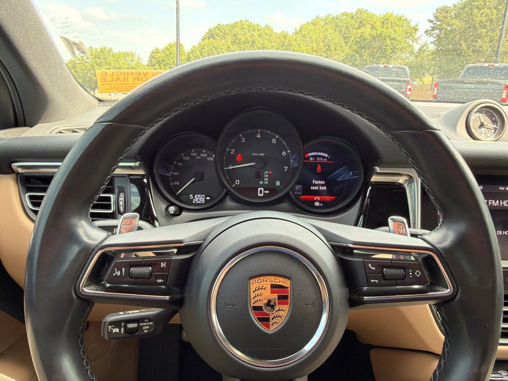 Used 2024 Porsche Macan AWD/4WD image 8
