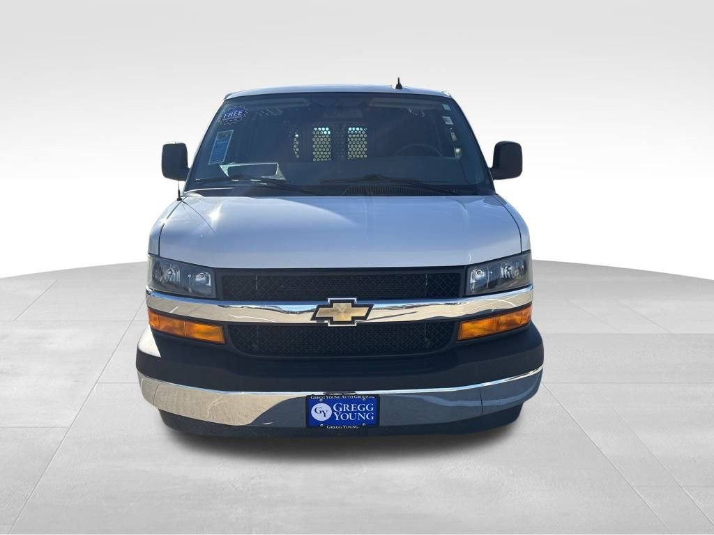 Used 2023 Chevrolet Express 2500 w/ Driver Convenience Package image 10