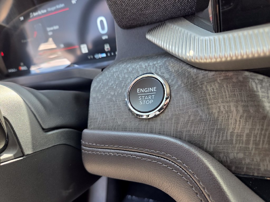 Used 2025 Ford Explorer Platinum RWD image 30