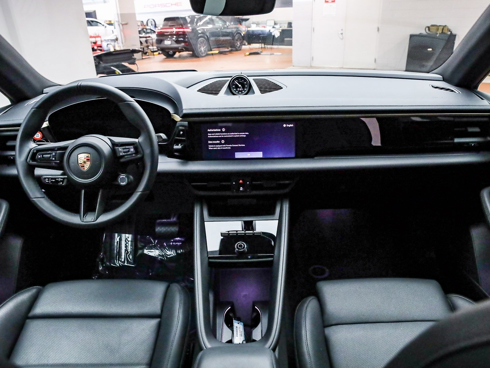 Used 2025 Porsche Macan Electric image 17