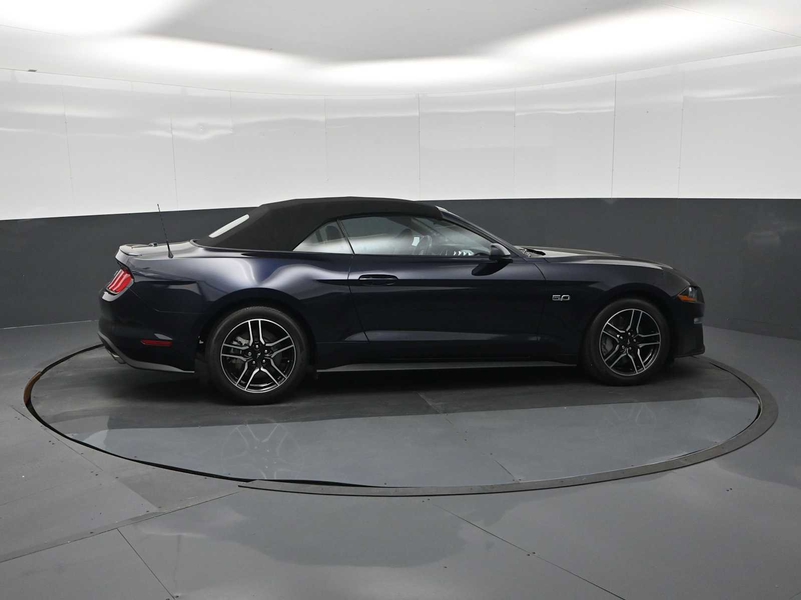 Used 2021 Ford Mustang GT Premium w/ Ford Safe & Smart Package image 9