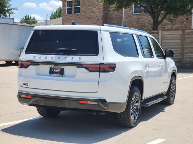 Used 2025 Jeep Wagoneer L Series II AWD/4WD image 14