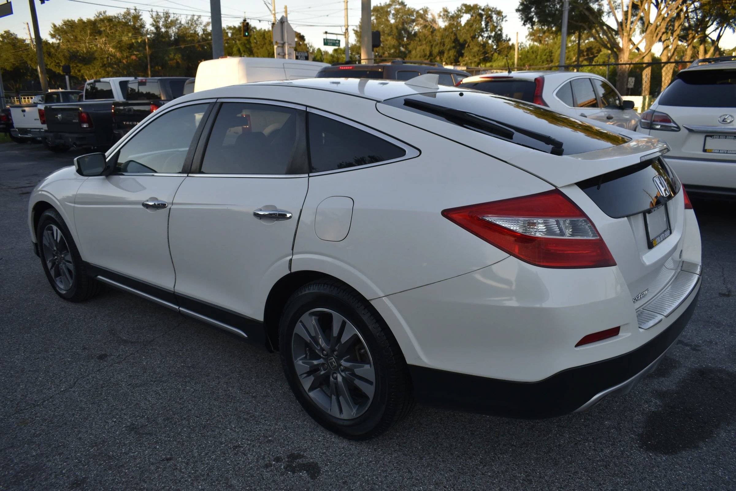 Used 2013 Honda Crosstour EX-L image 5