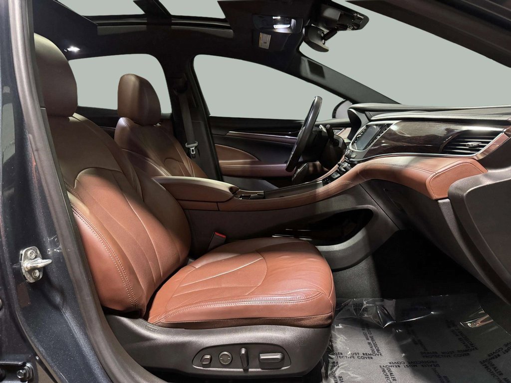 Used 2019 Buick LaCrosse Avenir w/ Driver Confidence Package II image 25