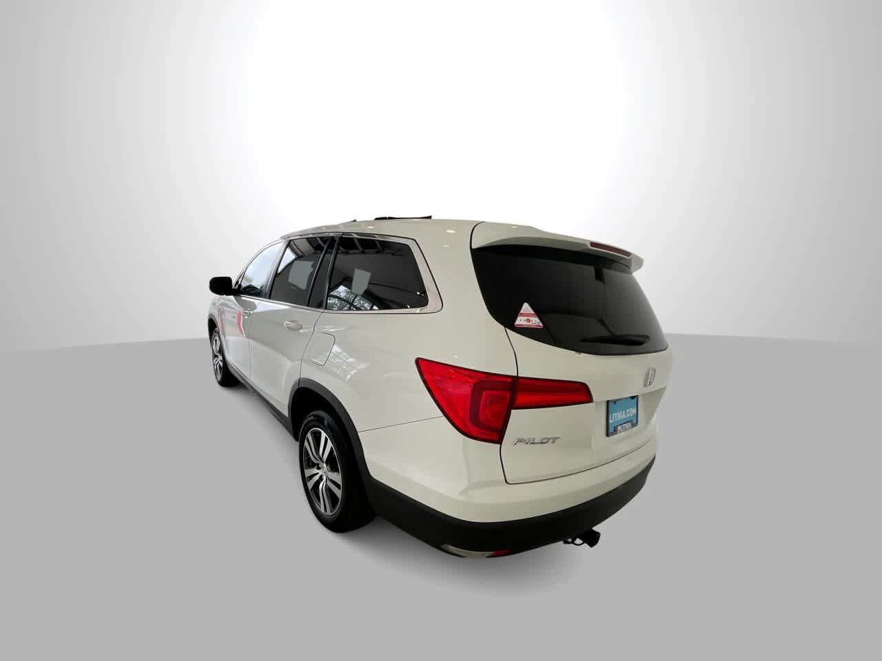 Used 2017 Honda Pilot EX image 6