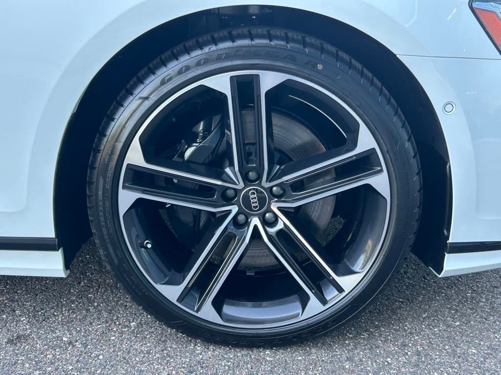 New 2025 Audi A8 L 3.0T image 41