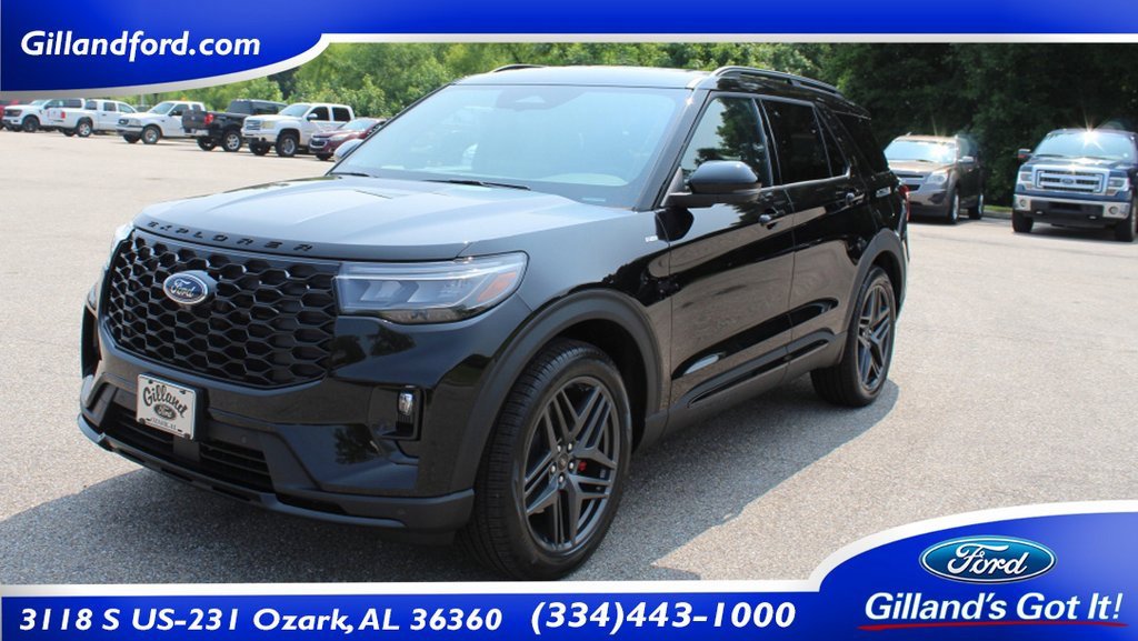 New 2025 Ford Explorer ST-Line w/ Premium Package