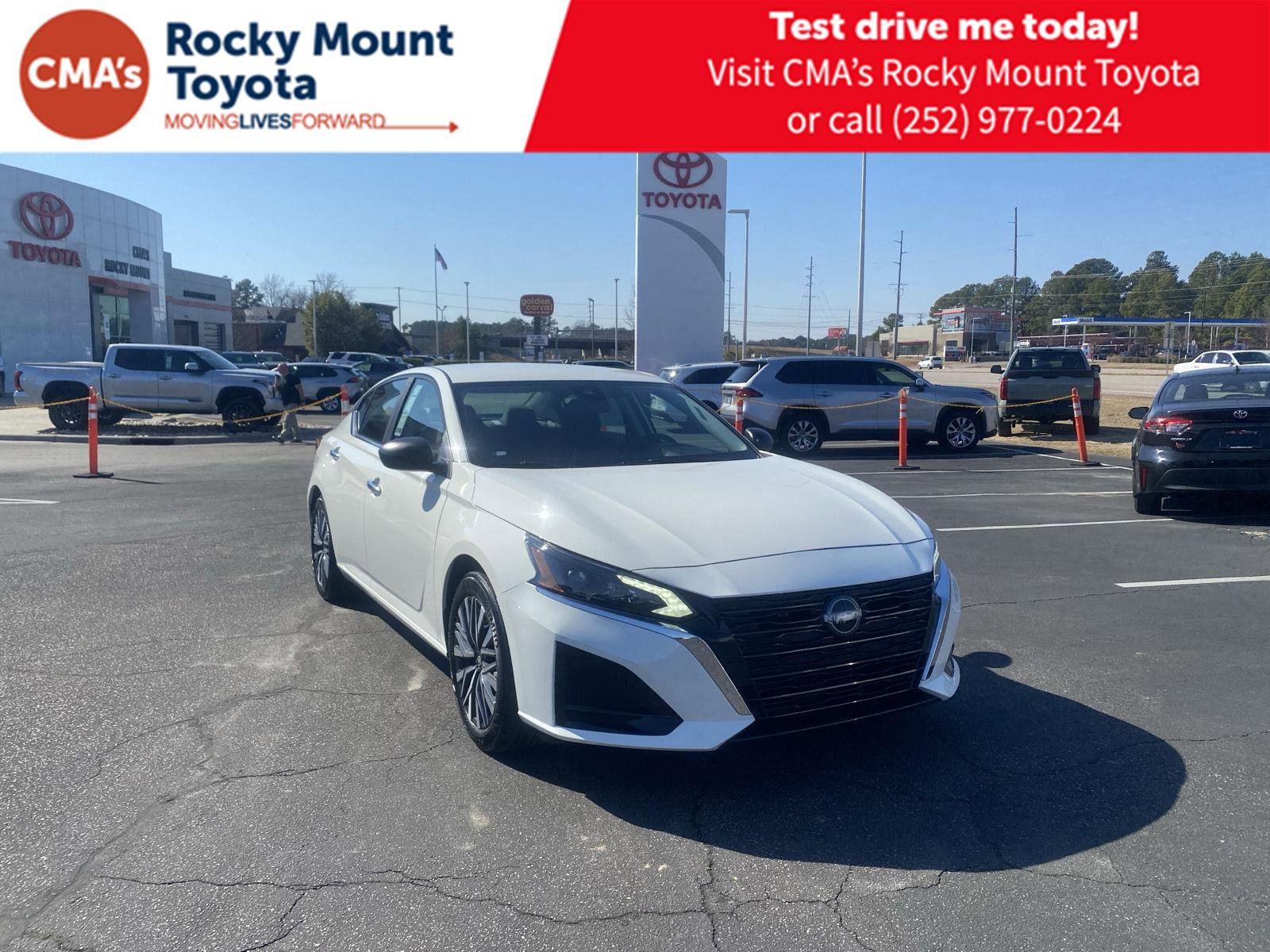 Used 2025 Nissan Altima 2.5 SV