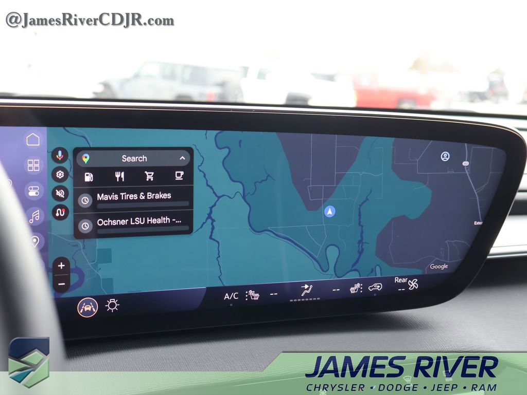 Used 2025 Buick Enclave Preferred image 36