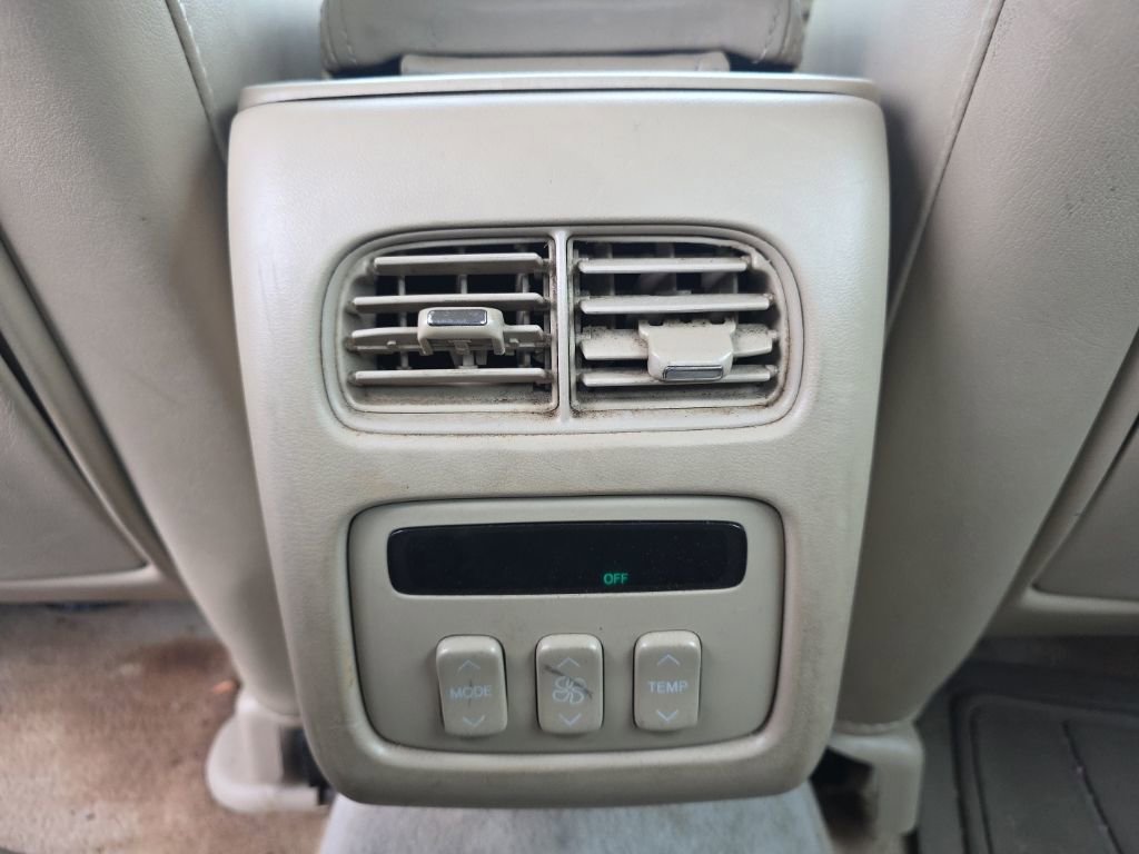 Used 2004 Cadillac De Ville image 17