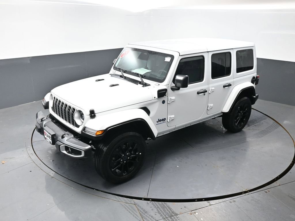 Used 2025 Jeep Wrangler Unlimited Sahara w/ Safety Group AWD/4WD image 45