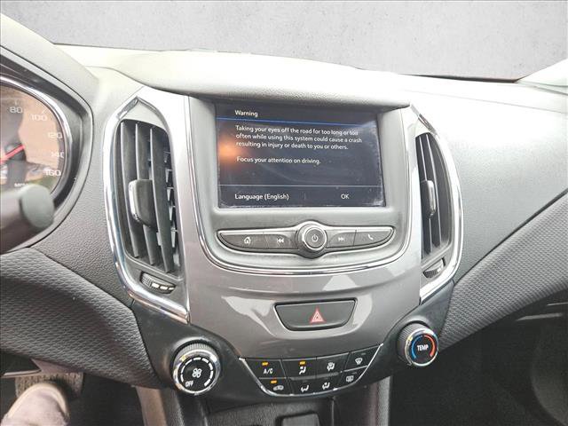 Used 2019 Chevrolet Cruze LS w/ LS Convenience Package FWD image 18