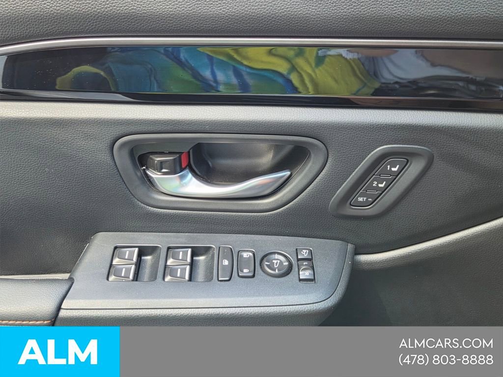 Used 2025 Honda Pilot TrailSport image 31