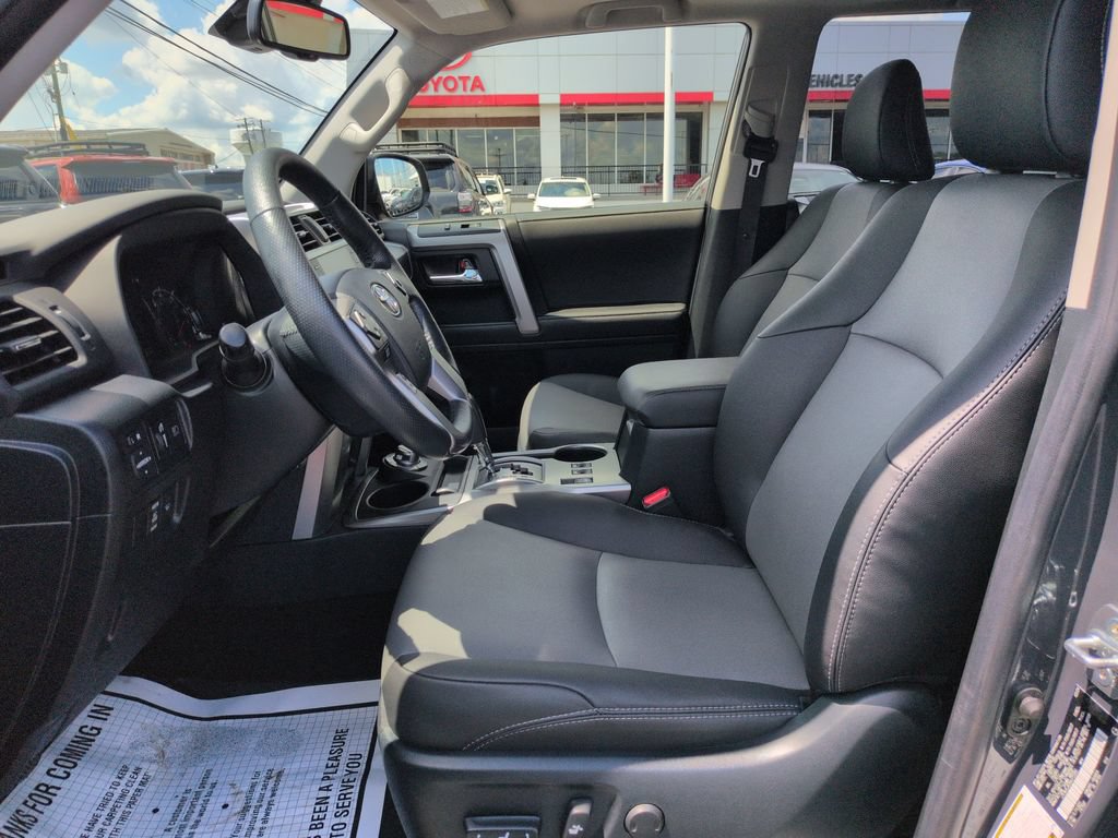 Certified 2024 Toyota 4Runner SR5 Premium w/ Moonroof Package AWD/4WD image 9