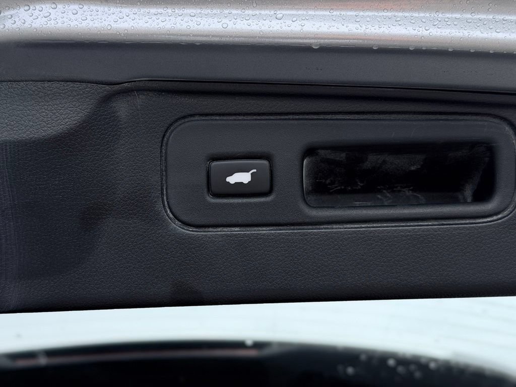 Used 2025 Honda Passport EX-L image 13