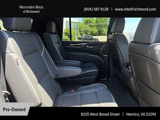Used 2024 Cadillac Escalade ESV Premium Luxury AWD/4WD image 16