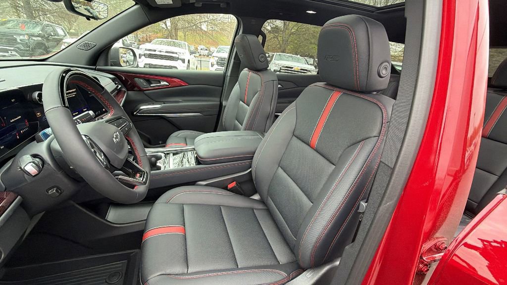 New 2026 Chevrolet Traverse RS image 14