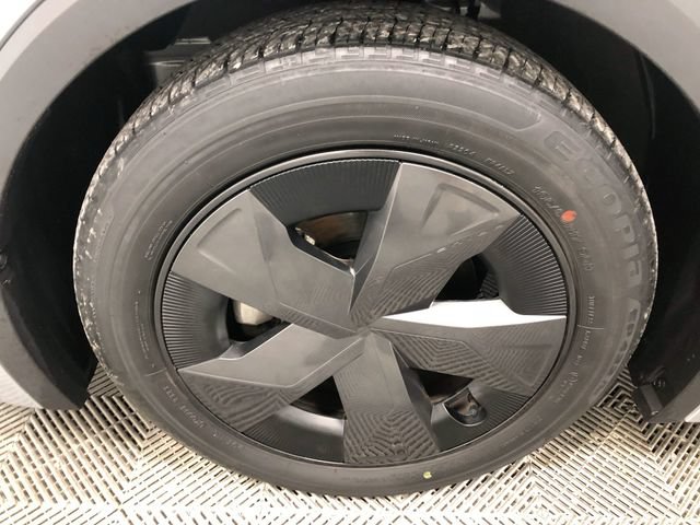 Used 2023 Toyota Prius LE FWD image 27