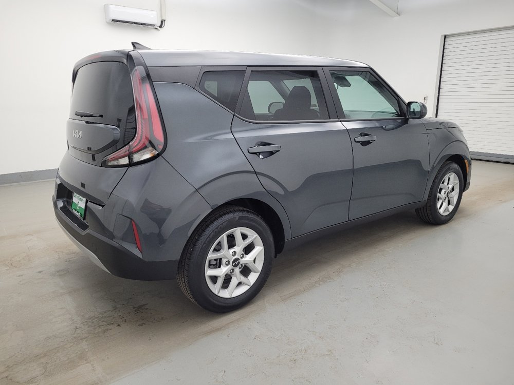 Used 2025 Kia Soul LX FWD image 10