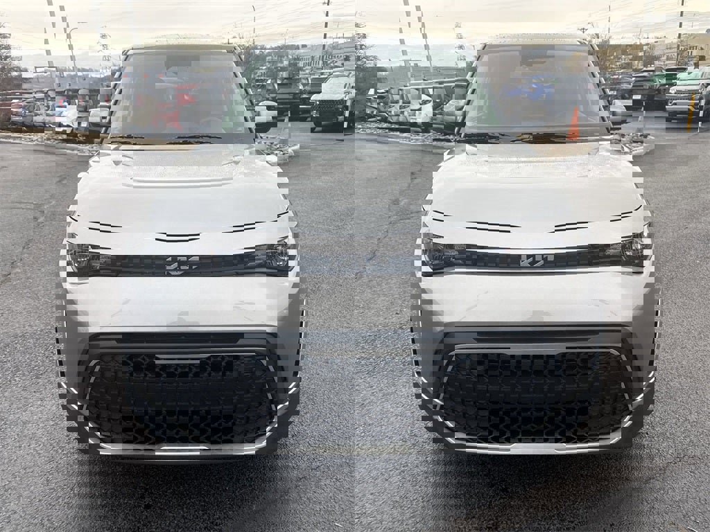 New 2025 Kia Soul LX image 2
