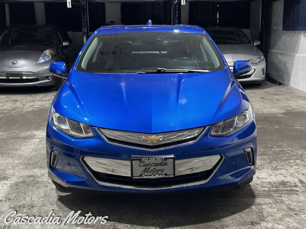 Used 2017 Chevrolet Volt Premier FWD image 3