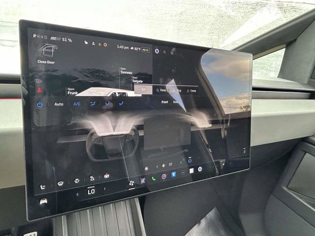 Used 2024 Tesla Cybertruck AWD Crew Cab image 22