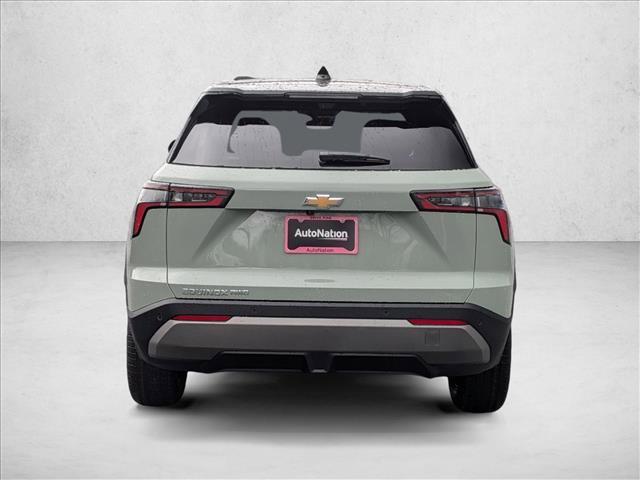 New 2026 Chevrolet Equinox LT w/ Convenience Package II AWD/4WD image 8