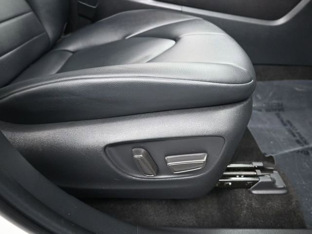 Used 2023 Toyota Highlander XLE image 10