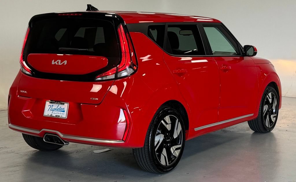 Used 2025 Kia Soul GT-Line FWD image 3