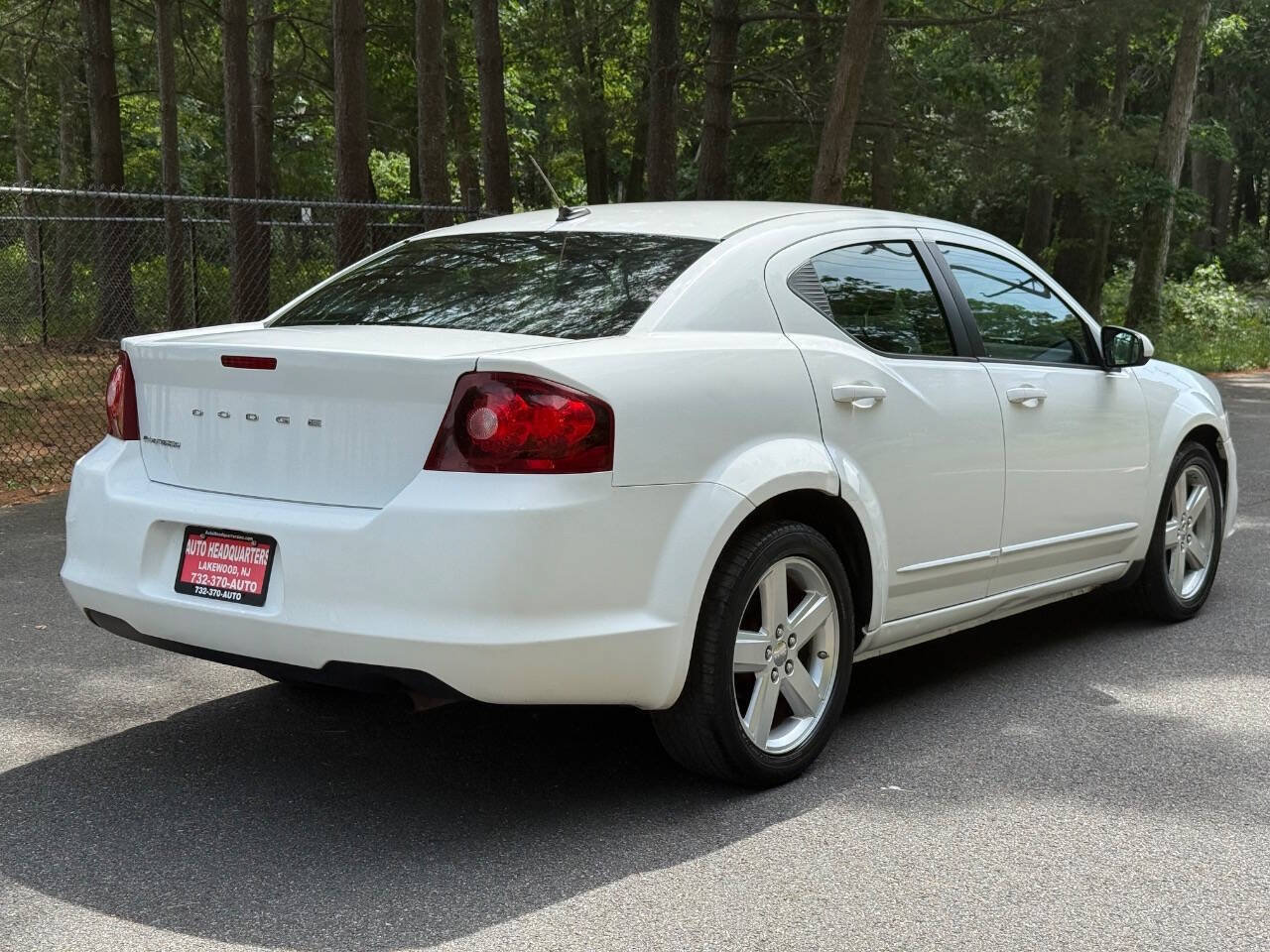Used 2011 Dodge Avenger Mainstreet FWD image 5