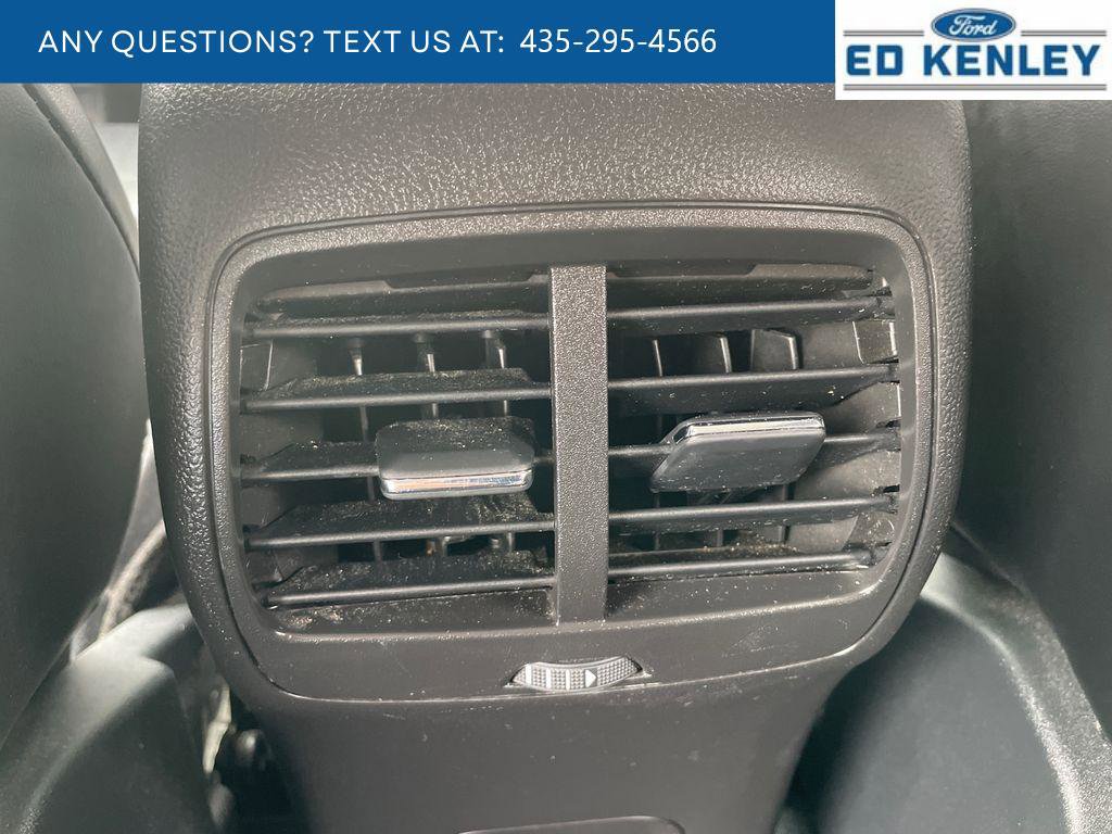 Used 2024 Ford Escape Platinum image 7