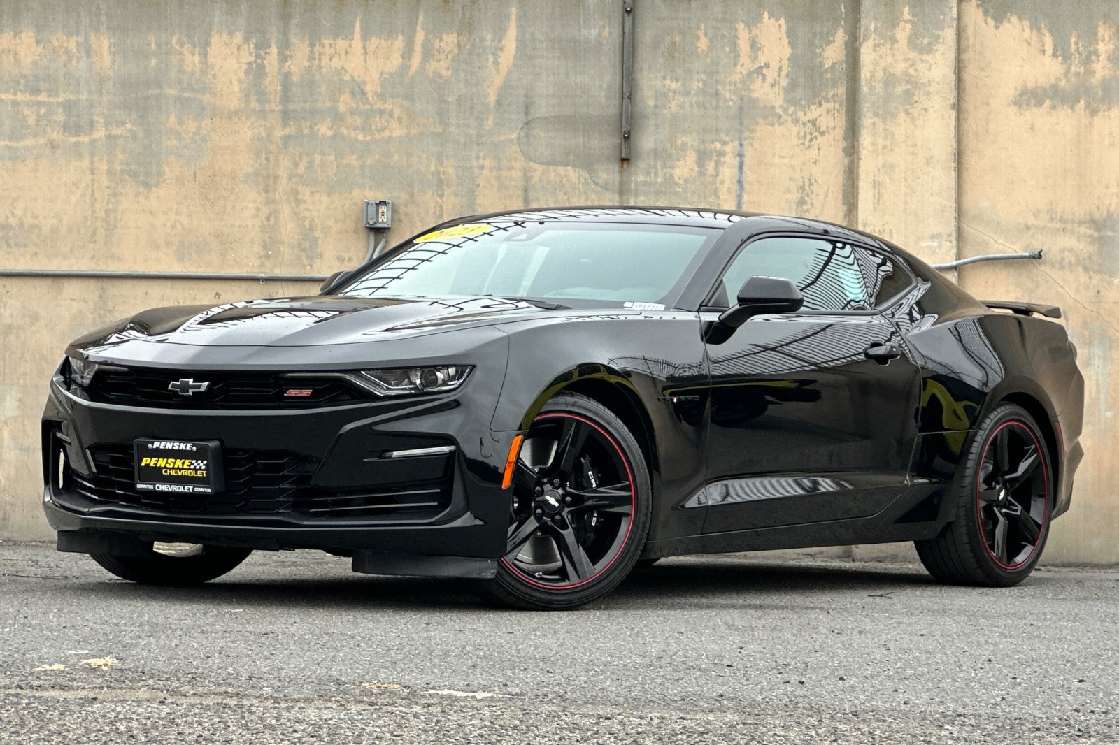 Used 2023 Chevrolet Camaro SS RWD image 8