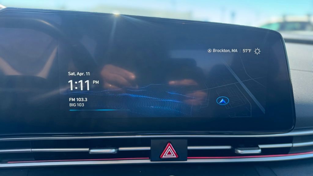 Certified 2023 Hyundai Elantra Limited FWD image 11