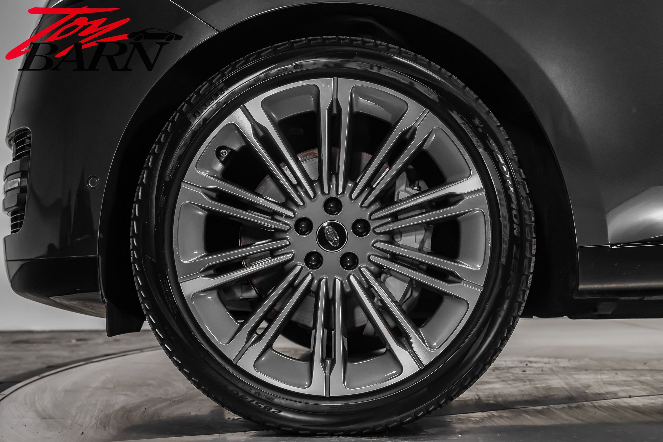 Used 2024 Land Rover Range Rover SE image 16