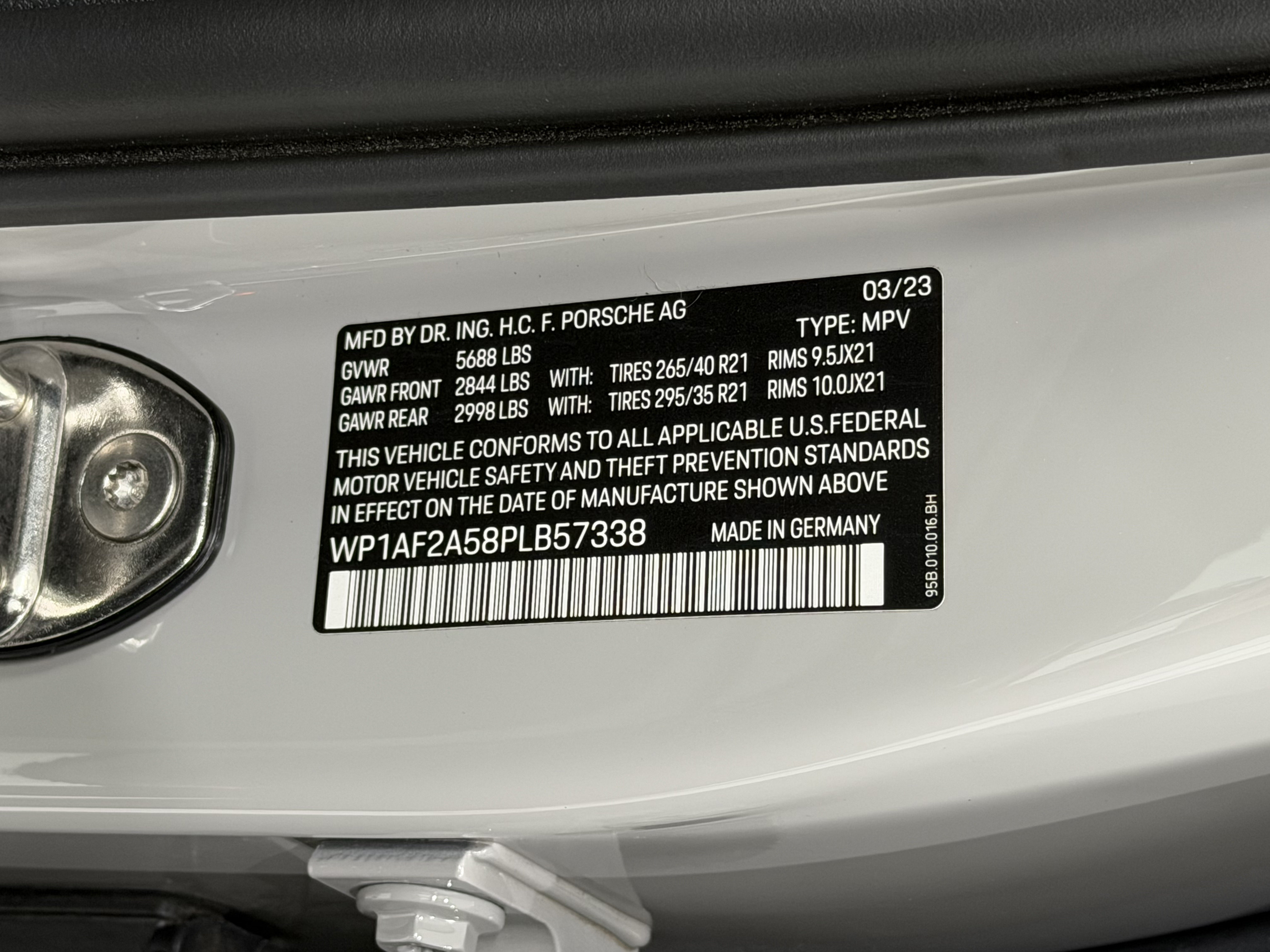 Certified 2023 Porsche Macan GTS AWD/4WD image 62