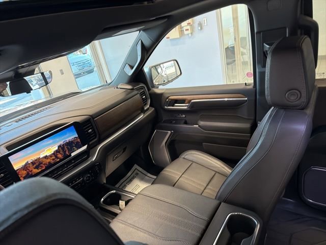 Used 2023 Chevrolet Silverado 1500 High Country w/ High Country Premium Package image 33
