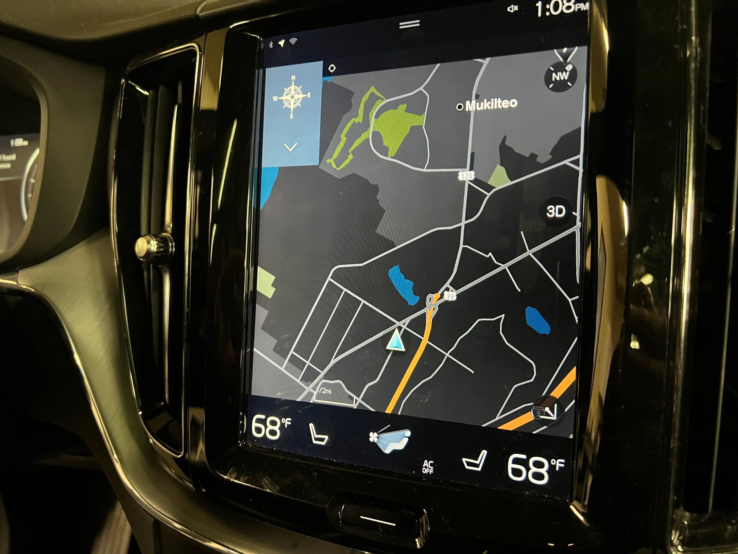 Used 2018 Volvo XC60 T6 Momentum w/ Convenience Package image 21