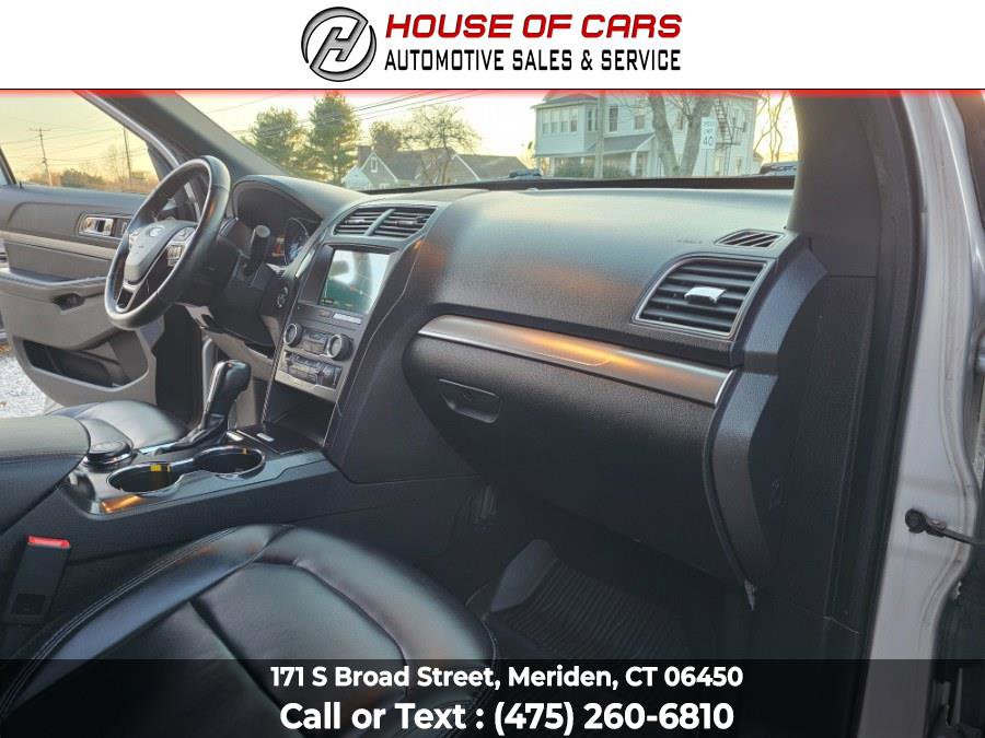 Used 2019 Ford Explorer XLT w/ Equipment Group 202A AWD/4WD image 46